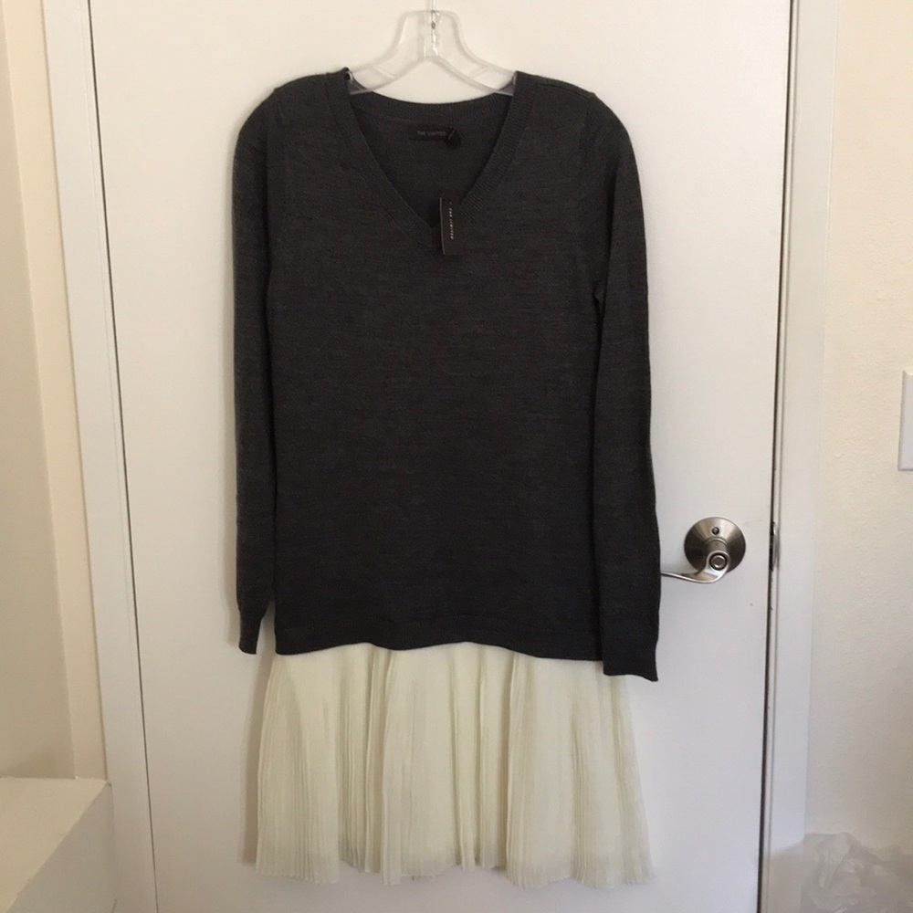 NEW The Limited Size S Small  gray pleated tunic